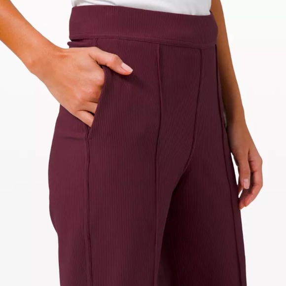 Lululemon Urban Strides Super High-Rise Pants 25" - Picture 4 of 4